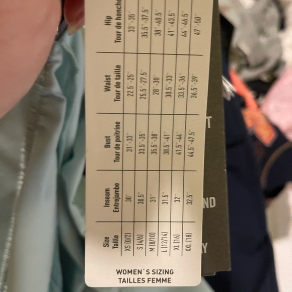 Women’s Adidas shorts NWT - Picture 6 of 7